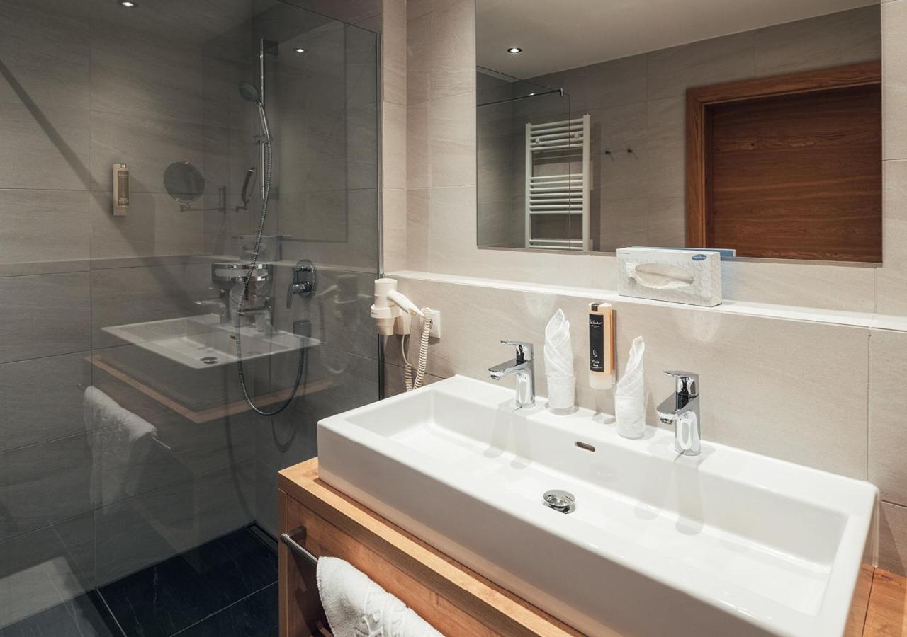 Hotel Garni Alpenjuwel Residenz Serfaus Rom bilde